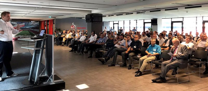 Full house dann bei der Eröffnungskeynote von Nicolai Landzettel: 