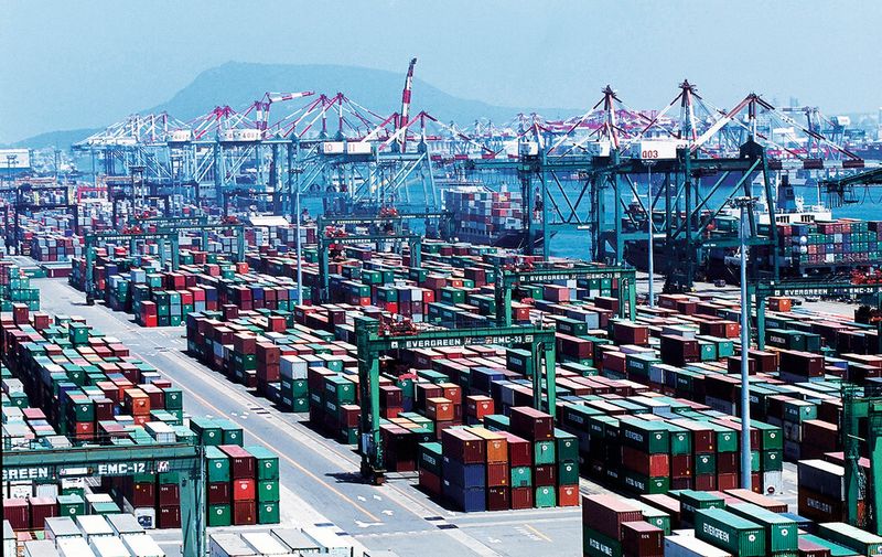 Ein großer Teil der Exporte aus Taiwan läuft über den Hafen in Kaohsiung, in der – nach Taipeh, in englischer Schreibweise Taipei – zweitgrößten Stadt in Taiwan. (Bild: Mehta)