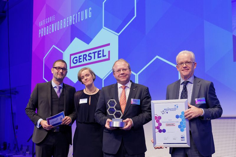 Impressionen von der LABORPRAXIS Meilenstein Gala und der Feier zum 40-jährigen Jubiläum am 30. November 2017 in Würzburg. Gerstel ist der Gewinner der Meilenstein-Kategorie Probenvorbereitung.  (Bild: Andreas Burkhardt/LABORPRAXIS)