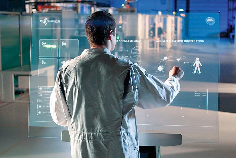 Teil des neuen Intralogistiksystems wird eine spezielle Software sein, die nicht nur die Kontrolle, sondern auch die Simulation von komplexen Logistikprozessen erlaubt. (Bild: Fraunhofer IWU)