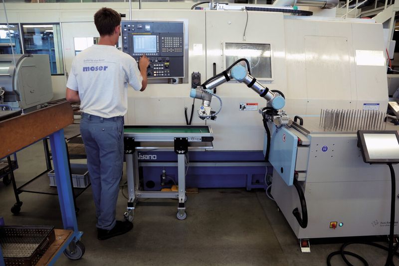 Die Bachmann FeedMaster besticht durch ihre leichte Handhabung und kompakte, platzsparende Bauweise, die ohne einen Schutzzaun auskommt. (Bild: Bachmann Engineering)
