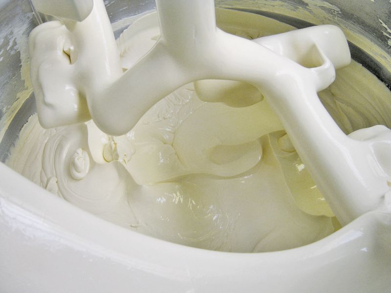 Ekato's S-Jet homogenizer is characterized by its ability to incorporate thickeners in high dosages without unwanted agglomeration. This applies to both powder as well as liquids in pre-mixed thickeners.  (Ekato)