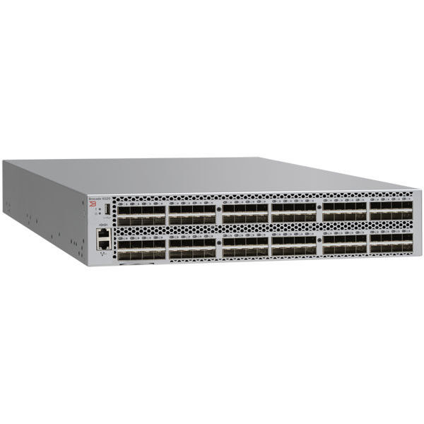 Der 16-Gbit/s-SAN-Switch Brocade 6520 stellt 96 Ports auf zwei Höheneinheiten zur Verfügung. (Bild: Brocade)