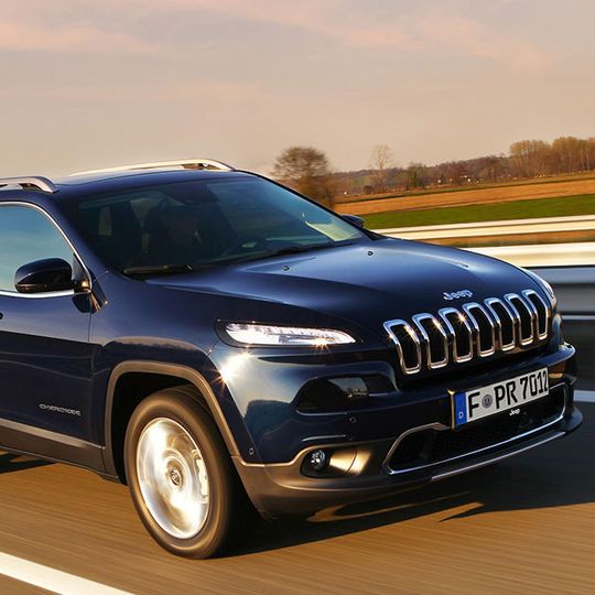 Betroffene Cherokee-Fahrer müssen mit einem 60- bis 130-minütigen Werkstattaufenthalt rechnen.(Foto:  Jeep)