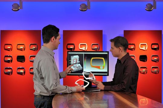 Auch kunststofftechnische Sonderverarbeitungsverfahren können Simuliert und optimiert werden. Man denke an hochglänzende Bauteile, die bei ihrer Entstehung belüftet werden müssen, oder an das Schäumen von Kunststoffen.(Bild:  KIMW)