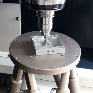 (Physik Instrumente)