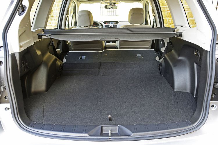 Große Klappe: Das Ladevolumen im Kofferraum erreicht bei umgeklappten Rückensitzlehnen 1.564 Liter. (Foto: Subaru)