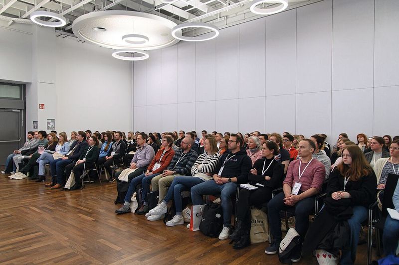 Einige der über 50 Vorträge waren bis auf den letzten Platz belegt.     Infos zu den kommenden LAB-SUPPLY-Messen finden Sie auf www.lab-supply.info (Bild: Stefan Stark)