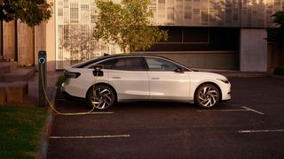 Der VW ID 7 ist der jüngste Spross in Volkswagens Elektro-Familie.  (Bild: Autoren-Union Mobilität/Volkswagen)