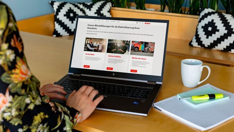Auf der neuen Website von Eon können Kunden verschiedene Lademöglichkeiten kaufen.