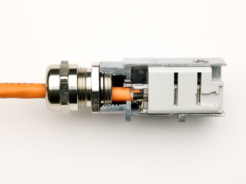 Die RJ45‐Komponenten können mit Gehäusen der Größe 21.21 bis zu einem Schutzgrad IP68 kombiniert werden. (Bild: Ilme)