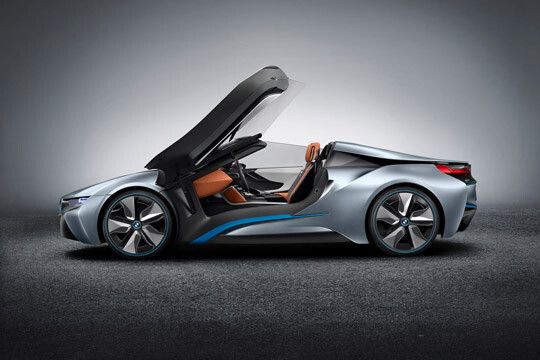 BMW zeigt in Peking die neue Evolutionsstufe des i8 - einen Spyder.  (Foto: BMW)
