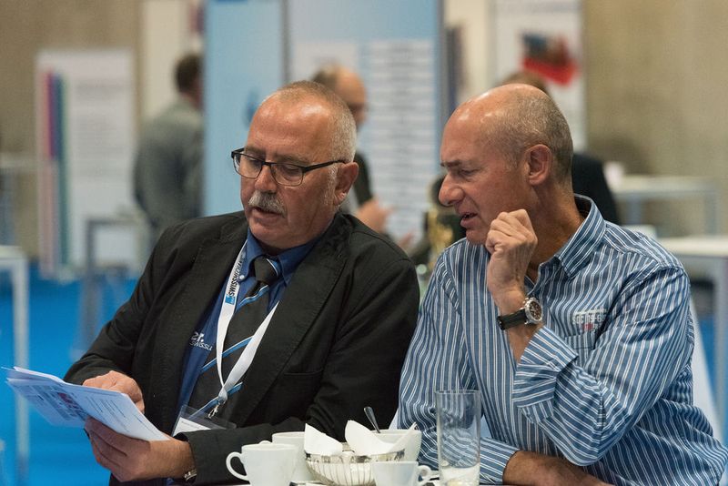 Für neue Kontakte und interessante Gespräche gab es genügend Zeit am Swissmechanic Business Day. (Bild: 720 GmbH/ Peter Schäublin)