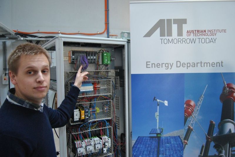 Filip Andrén MSc, verantwortlich am AIT für die Implementierung: „Powerlink erfüllt als einziges Industrial Ethernet Protokoll unsere Anforderungen in Bezug auf Topologie-Unabhängigkeit, Möglichkeit der direkten Querkommunikation und Verfügbarkeit als Open Source.” (B&R)