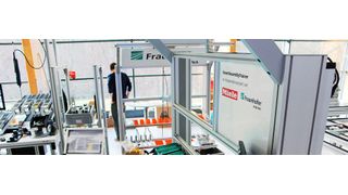 Mit dem SmartAssembly Trainer zeigen Fraunhofer und Miele
die aktuellen Möglichkeiten technischer Assistenten.
 (Bild: Fraunhofer IOSB-INA)