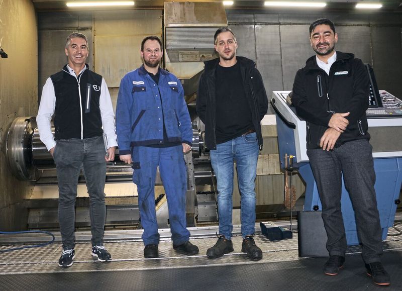 Sind froh über die gute Zusammenarbeit (v.l.): Marco Birk (Ingersoll/KB Toolzz), Nico Hammer (Maschinenbediener Vecoplan), Daniel Dittmann (Leiter Zerspanung Vecoplan) und Suvat Yildirim (Produktmanager Ingersoll). (Bild: Ingersoll)