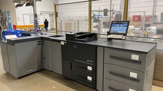With digital printing systems, instructions and documents can be printed directly at the production site. (Image:Centrotherm)