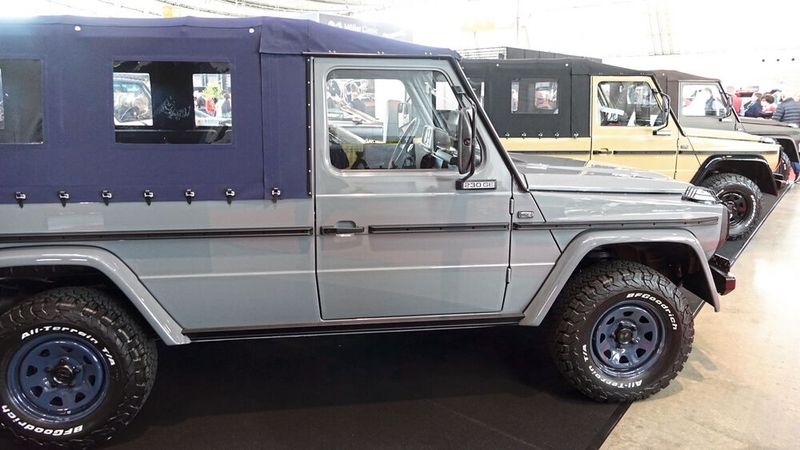 Etliche der präsentierten Mercedes-Ikonen stammen aus Armeebeständen der Schweiz. (Bild: Dominsky/»kfz-betrieb« )