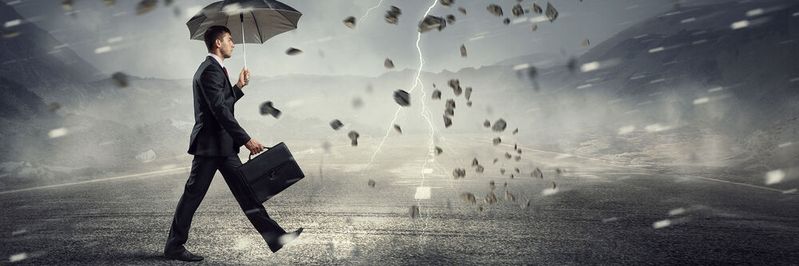 Anders als Feuer oder Unwetter sind Cyber-Attacken eine abstrakte Gefahr. Cyber-Angriffe sind lautlos und unsichtbar – lediglich die gravierenden Folgen sind deutlich spürbar. Anders als Feuer oder Unwetter sind Cyber-Attacken eine abstrakte Gefahr. Cyber-Angriffe sind lautlos und unsichtbar – lediglich die gravierenden Folgen sind deutlich spürbar.