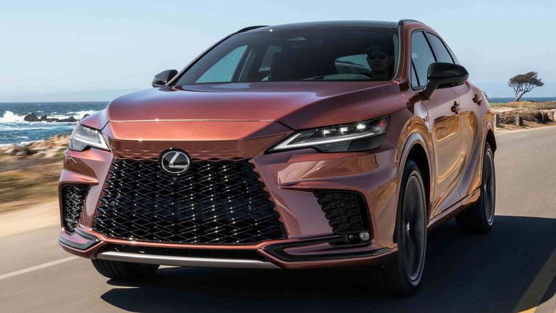 Mit dem RX 500h bietet Lexus zum ersten Mal einen Hybridantrieb mit Turbobenziner an. (Bild: Lexus)