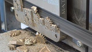 Mit der Mebaeco 3D 335 steht ein weiteres Sägesystem für die präzise Nachbearbeitung von 3D-Druckteilen zur Verfügung. (Meba)