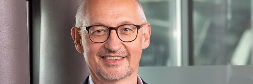 Martin Schallbruch, CEO der govdigital eG: „Transformation braucht stabile Rahmenbedingungen“ Martin Schallbruch, CEO der govdigital eG: „Transformation braucht stabile Rahmenbedingungen“