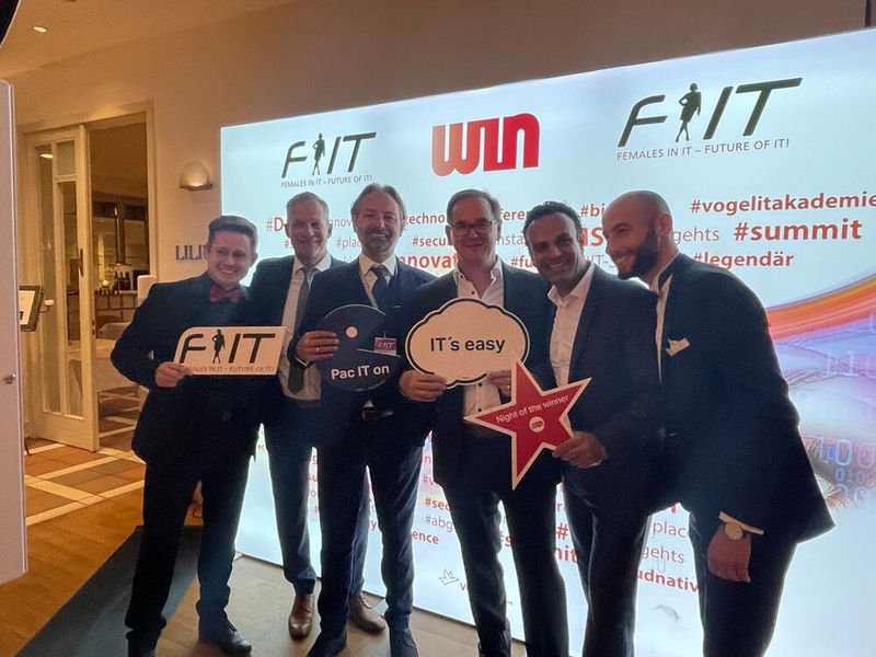 Geballte Menpower durfte am Abend natürlich nicht fehlen. (Bild: Vogel IT-Medien GmbH)