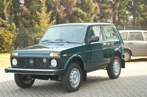 Äußerlich bliebt der Lada Niva auch in seinem 35. Jahr im Wesentlichen unverändert – und das ist auch gut so. (Archiv: Vogel Business Media)