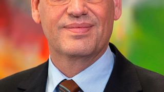 Seit dem 1. Januar 2018 ist Rechtsanwalt Max Schumacher, bisher Sprecher der Hauptgeschäftsführung, alleiniger Hauptgeschäftsführer des Bundesverbandes der Deutschen Gießerei-Industrie (BDG).  (BDG/Andreas Bednareck)