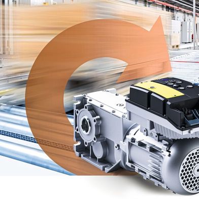 Die Kombination aus dem Frequenzumrichter i650 Motec mit den Synchronmotoren m550 oder m650 und einem passenden Getriebe sorgt für effizienten Dauerbetrieb in intralogistischen Anlagen. (Bild: Lenze)