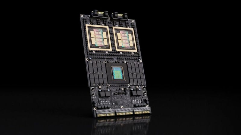 Die Vera-Rubin-Plattform für die NVL72-Racks besteht aus zwei Rubin-GPUs und einer Vera-CPU. Die ARM-CPU arbeitet mit 88 Olympus-Cores, die SMT beherrschen. Der bis zu 1,5 TB große LPDDR5x-Speicher für die CPU besteht aus wechselbaren Modulen (SOCAMM2). In einem NVL72-Rack sitzen ingesamt 36 Vera-CPUs und 72  Rubin-GPUs. (Bild: Nvidia)