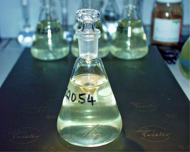 2 ... Während das patentierte Extraktionsmedium die Probe durchmischt, reichern sich die Analyten im PDMS-Mantel des Twisters an ... (Archiv: Vogel Business Media)