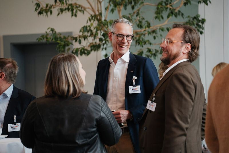 (v. l.) Jana Janze (Janze & Janze), Patrick Brauckmann (msg) und Jan-Lars Bey (Cassini). (Bild: Manuel Emme Fotografie)