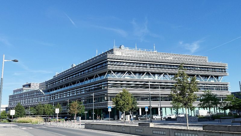 Außenansicht des neu gebauten Forschungszentrums in Wien(Bild:  Lorenz Consult)