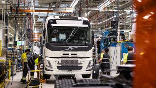 Volvo Trucks fertigt an vier Standorten elektrisch angetriebene Lkw. (Bild: Volvo Trucks)