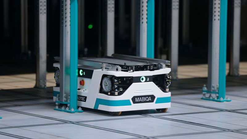  Alle zwei Sekunden pickt ein Roboter ein Teil.  (Bild: Renault)