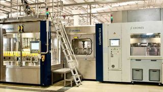 Krones baut die Frontplattenschnittstelle von Murrelektronik in seine Schaltschränke und Maschinengehäuse ein und schafft sich damit einen sicheren Zugang zur Steuerung. (Bild: Murrelektronik)