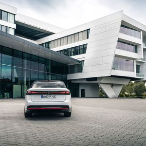 Der ID 7 wurde bewusst strömungsgünstig konzipiert. Er kommt auf einen Cw-Wert von nur 0,23.(Bild:  GCOTY)