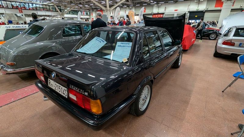 Gesuchtes Exemplar hierzulande: Der BMW 320iS mit auf 2L-reduziertem M3-Motor. (Bild: Dominsky)