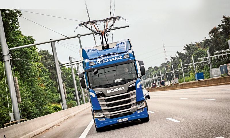 Scania testet Oberleitungs-Lkw auf der A5. (Bild:  Scania)