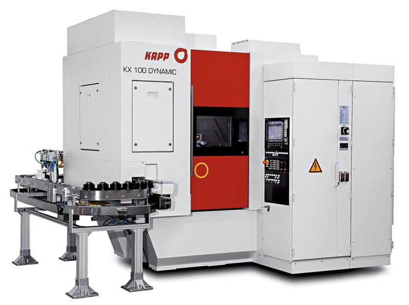 Bild 1: Die patentierte Kapp KX 100 Dynamic kombiniert kurze Neben- und Rüstzeiten mit einem integrierten Automationskonzept zum wirtschaftlicheren Verzahnungsschleifen. (Bild: Kapp)