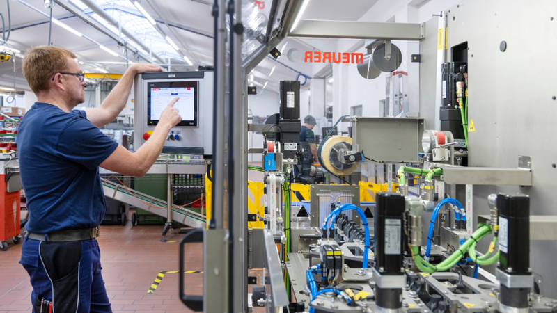 Bedienoberfläche der Meurer-Bündelpackmaschine mit Schneider Electric EcoStruxure™ Machine Architektur – für präzise Steuerung und maximale Effizienz.(Quelle:  Schneider Electric)