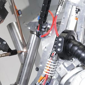 (Fotoatelier Bernhard e.K./HS Umformtechnik)