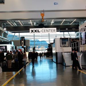 Auf einer Ausstellungsfläche von 7400 m² zeigte der Innovationsführer sein breit gefächerte Produktportfolio, Platz fanden dabei auch XXL-Center.(Bild:  Sonnenberg)