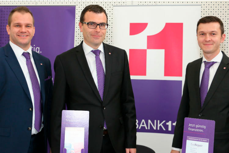 Frank Kutscher, Andreas Hesselbach und Benjamin Klatt (v. l.) von der Bank 11, dem Spezialisten für Einkaufs- und Absatzfinanzierungen. (Foto: Dialogmanufaktur)