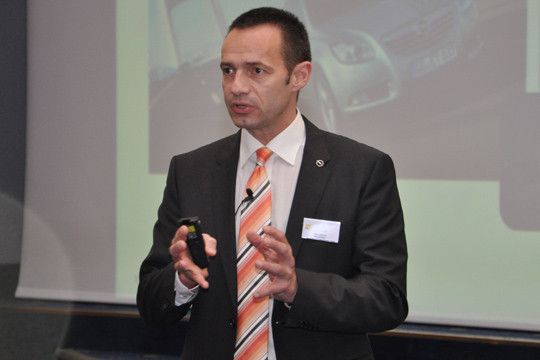 Opel-Verkaufsdirektor Jürgen Keller: „Der Pkw-Markt wird sich in diesem Jahr auf demselben Niveau bewegen wie 2011.“  (Foto: Rehberg)