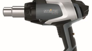 Der optionale Temperaturscanner überwacht die Erwärmung des Werkstücks, zwei Laser zeigen den richtigen Abstand. (Foto: Steinel)