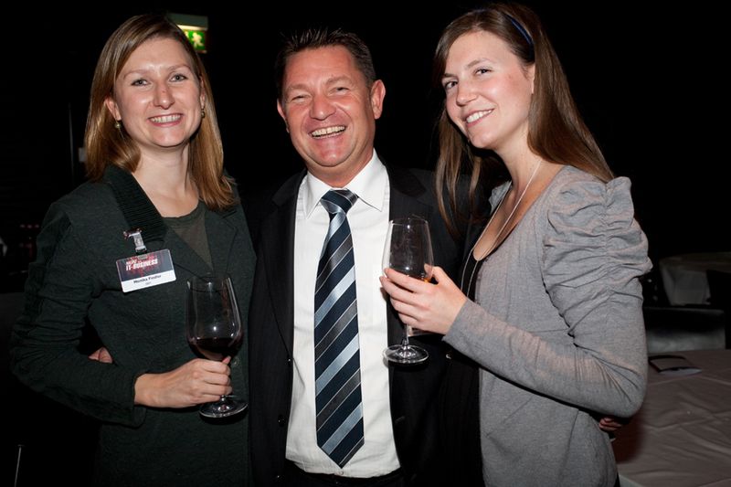 (v.l.) Monika Fielder (IBM) Andreas Kunzmann (Lynx IT-Systeme), Sabrina Sänger (Prianto) (Archiv: Vogel Business Media)