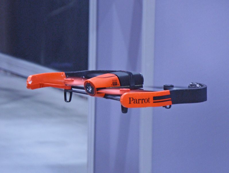 Die Freizeitdrohne von Parrot ist ein Beispiel, wie Software, Elektrik und Mechanik in der Produktentwicklung schon heute optimal zusammenarbeiten können. (Bild: Stefanie Michel)