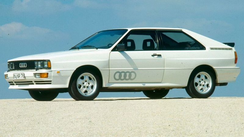 Der Audi quattro revolutionierte erst die Allradwelt und ab 1981 auch die Rallyeszene. (Bild: Audi)